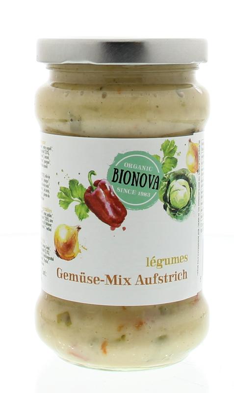 Bionova bio vegetable sandwich spread on bread, showing creamy texture and fresh vegetable ingredients in a jar.