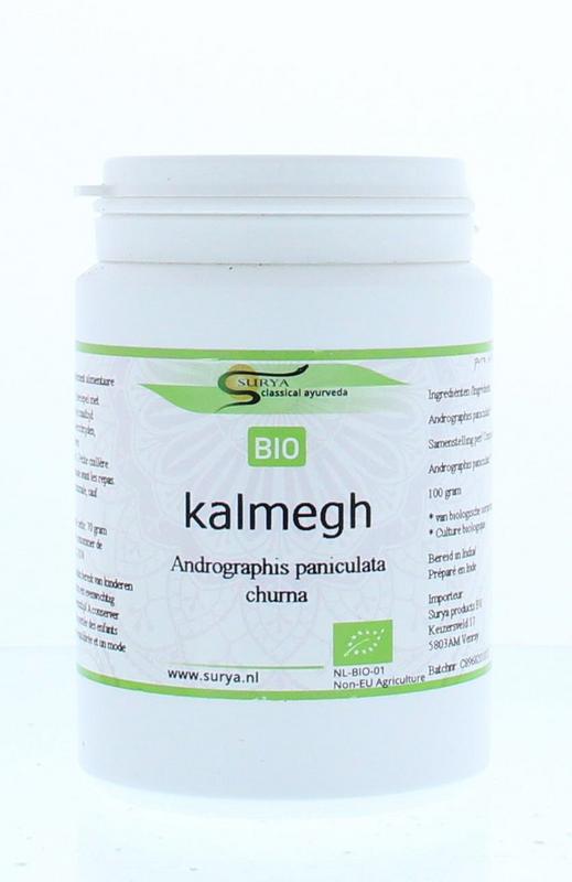 Surya Kalmegh Churna bio herbal powder in 70g packaging, natural kruidenpreparaat with dried plant leaves and roots.