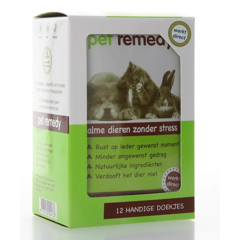 Pet Remedy calming cloths for pets, 12-pack, soft fabric for soothing and comforting animals during stressful situations.