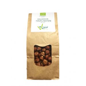 Vitiv bio hazelnoten met vlies, raw superfood in 1 kg bag, close-up of whole hazelnuts with textured shells