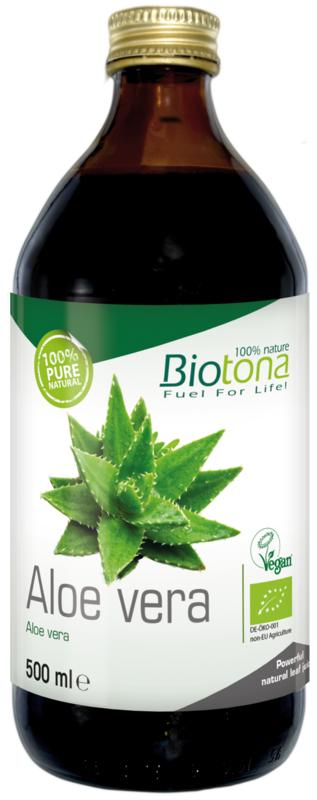 Biotona Aloe Vera Juice Bio 500ml bottle with fresh aloe vera leaves and clear liquid in a glass.