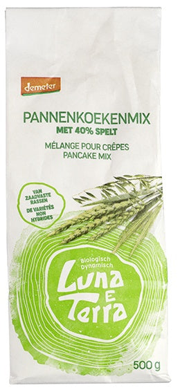 Luna E Terra spelt bio pancake mix in a 500g package, natural Demeter-certified organic baking mix for delicious pancakes.