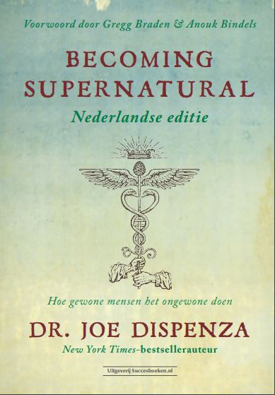 Successboeken Becoming Super Natural Dutch book cover, featuring title and author details in black and white design.