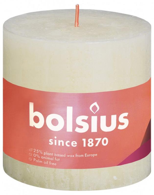 Bolsius Rustiekkaars Shine 100/100 soft pearl, a single decorative beige candle with a rustic finish, ideal for cozy ambiance.