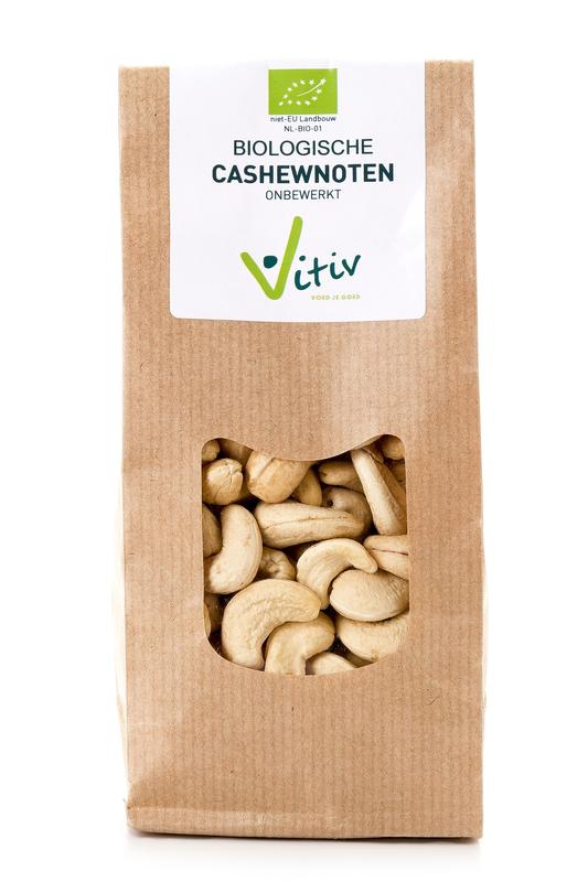 Raw organic Vitiv cashew nuts in 1kg bag, premium superfood snack with natural, healthy qualities.