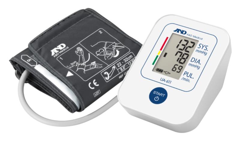 AND Bloeddrukmeter bovenarm AND-UA611 cuff and display, used for measuring blood pressure, in a clean, professional setting.