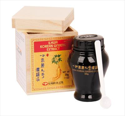 Ilhwa Ginseng extract 30g jar, herbal supplement from Kruidenpreparaten line, featuring a jar with a label and ginseng root illustration.