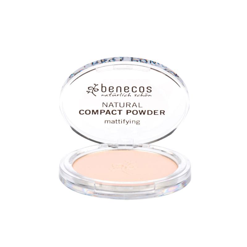 Benecos Natural Beauty compact powder in fair shade, 9 grams, showcasing a pressed makeup product for a natural, matte finish.