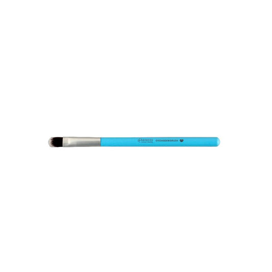 Benecos Natural Beauty makeup eye shadow brush in color edition, professional makeup tool for precise eye shadow application.