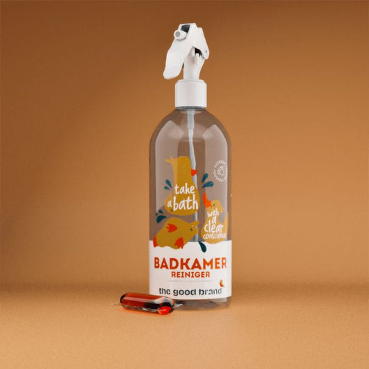 The Good Brand badkamerreiniger sprayflacon and pod, 500ml, in a white spray bottle with label, used for bathroom cleaning.
