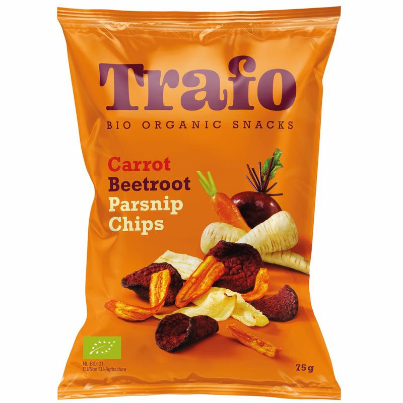 Trafo organic vegetable chips with carrot, parsnip, and beetroot in 75g bag, crispy and colorful snack in Chips en Zoutjes style.