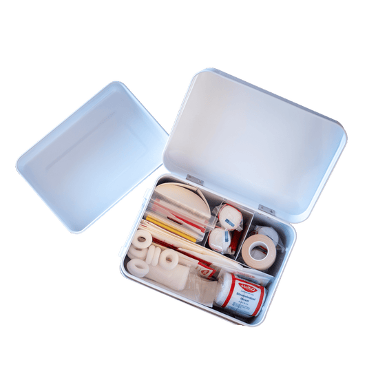 Heltiq EHBO set in large metal tin, includes 1.00 Stuks first aid supplies for emergencies, branded Heltiq first aid kit.